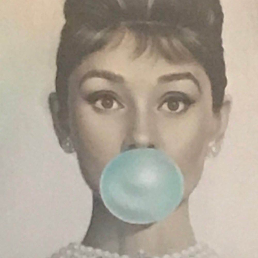 Meet your Posher, Lateshia